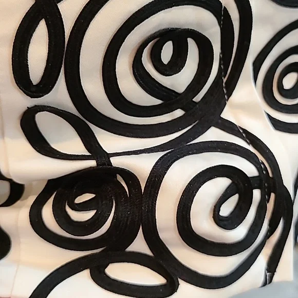 White House Black Market Bustier - Picture 4 of 13